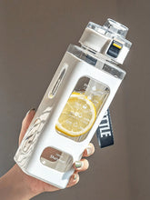 1 Piece White 700Ml Sports Water Bottle, Portable Sippy Cup. Suitable for Outdoor, Sports, Cycling and Carrying!